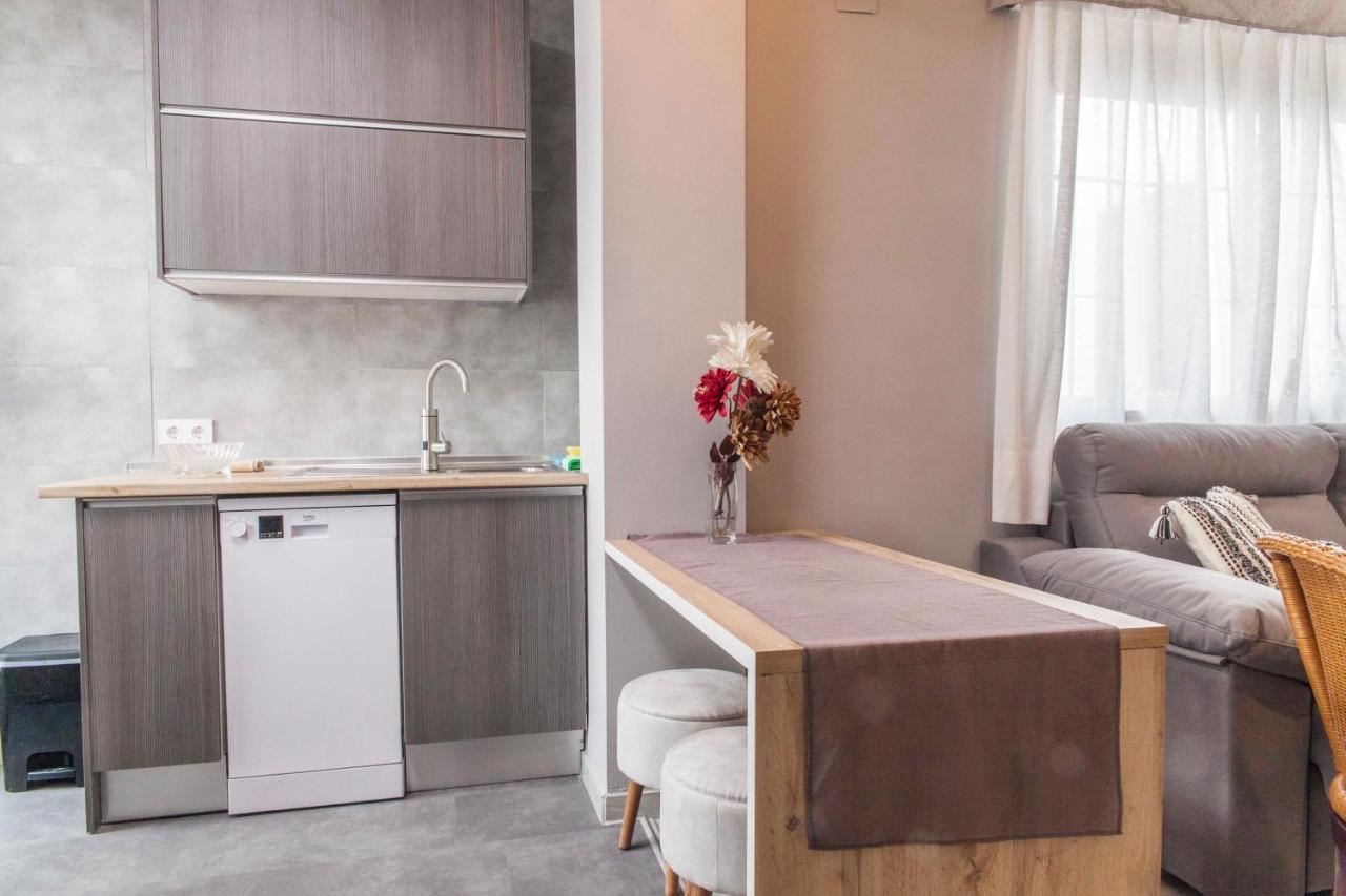 Apartamento En El Centro Totalmente Climatizado, Parking Gratuito Cordova Esterno foto